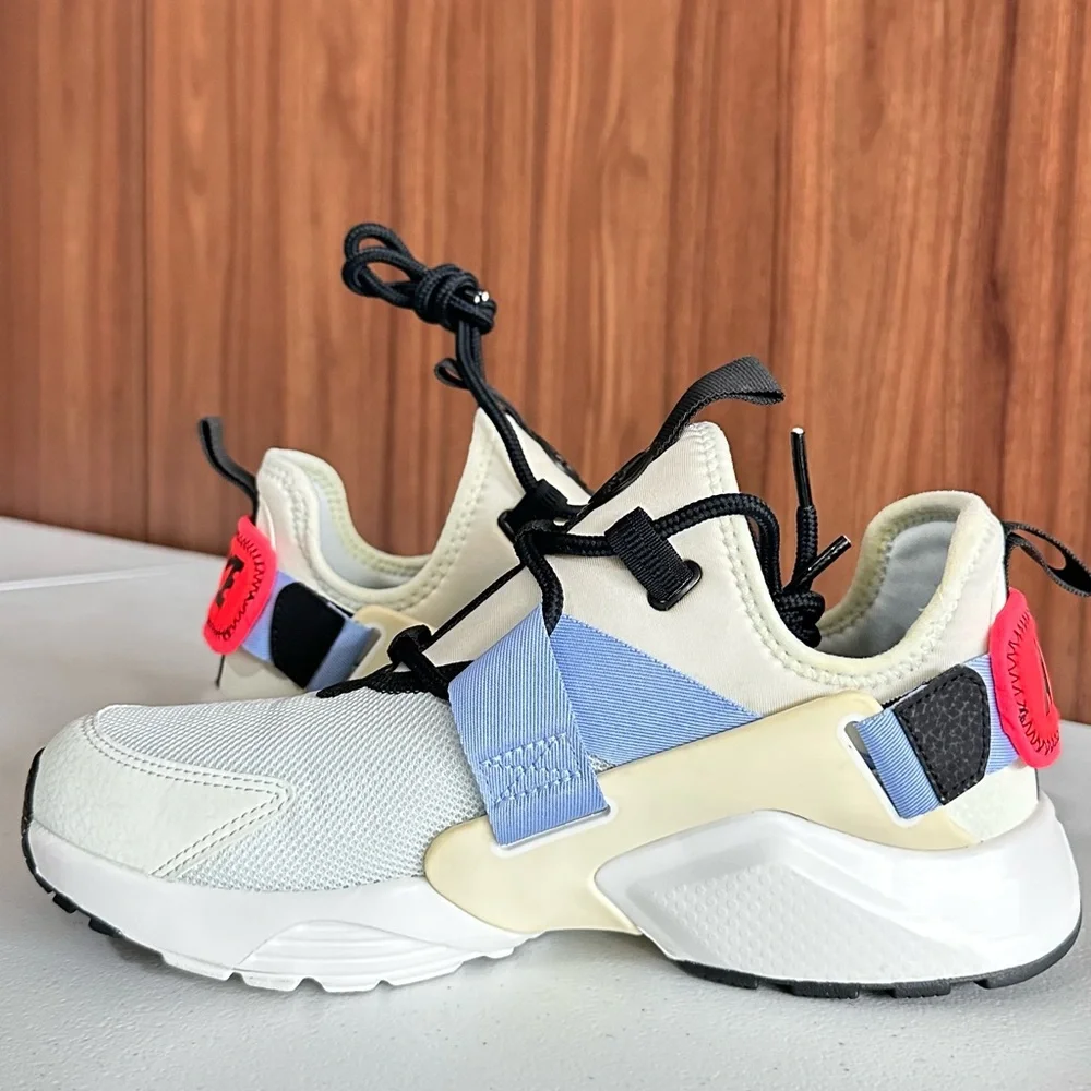 Nike Air Huarache City Low Size 7 - Picture 8 of 15